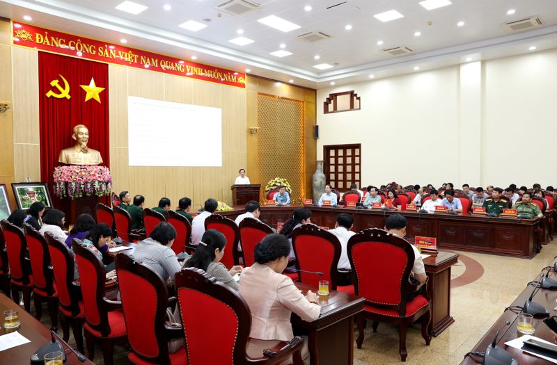 Đoàn công tác Học viện Quốc phòng, lớp bồi dưỡng kiến thức quốc phòng và an ninh khoá 90 nghiên cứu, học tập thực tế tại tỉnh Ninh Bình