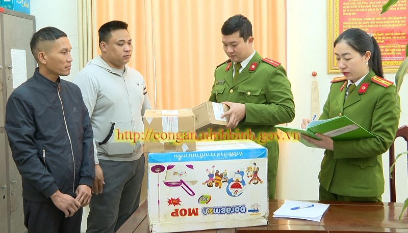 Công an huyện Yên Khánh khởi tố 3 đối tượng buôn bán, tàng trữ hơn 47 kg pháo hoa nổ