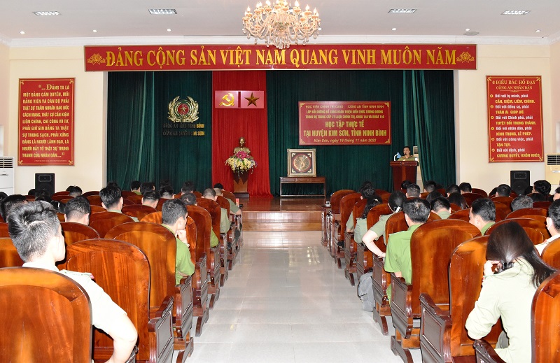 Học viện Chính trị Công an nhân dân tổ chức học tập  thực tế tại huyện Kim Sơn