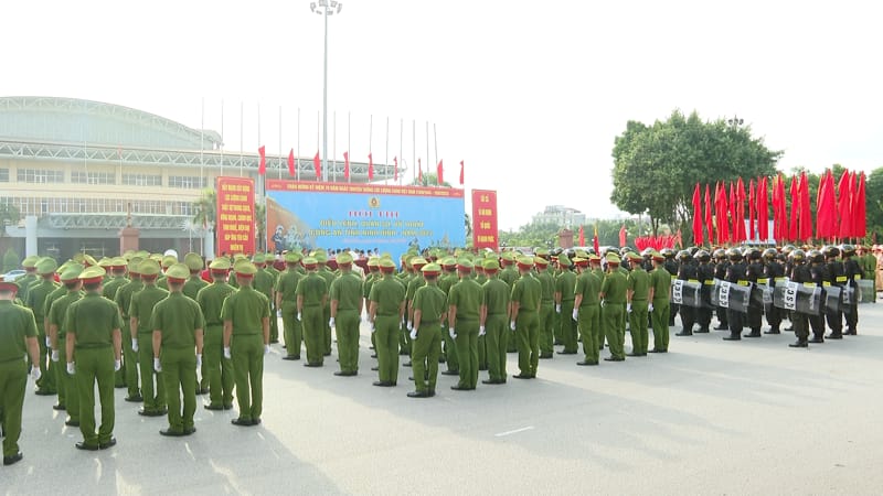 Công an tỉnh tổ chức Hội thi Điều lệnh, quân sự, võ thuật chào mừng kỷ niệm 78 năm ngày truyền thống Công an nhân dân Việt Nam (19/8/1945 – 19/8/2023) và 18 năm Ngày hội Toàn dân bảo vệ an ninh Tổ quốc (19/8/2005 – 19/8/2023)