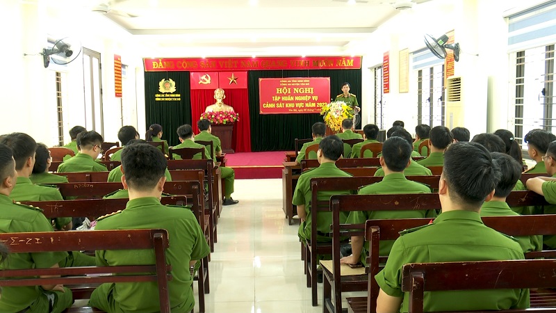 Công an huyện Yên Mô tổ chức tập huấn nghiệp vụ Cảnh sát khu vực năm 2023
