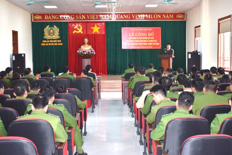 Trao thưởng đột xuất cho Công an huyện Nho Quan có thành tích xuất sắc trong đấu tranh phòng, chống tội phạm ma túy