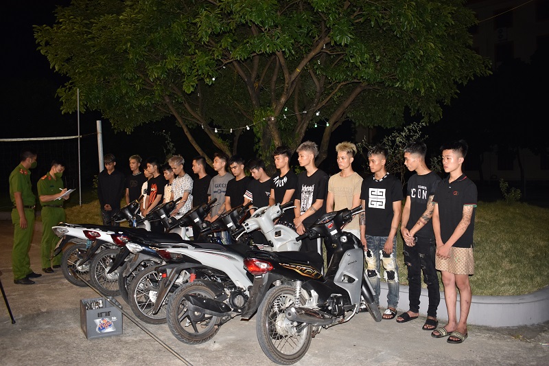 Công an thành phố Ninh Bình xử lý nhóm thanh thiếu niên tụ tập gây rối trật tự công cộng