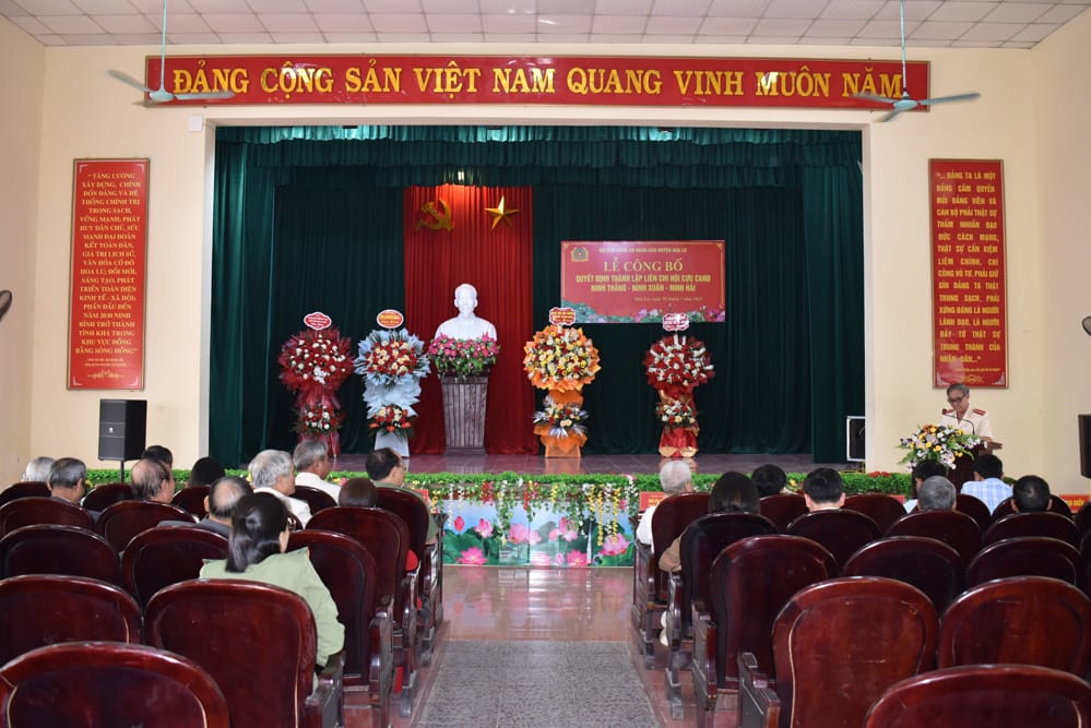 Lễ Công bố Quyết định thành lập Liên chi Hội Cựu CAND các xã Ninh Thắng, Ninh Hải, Ninh Xuân