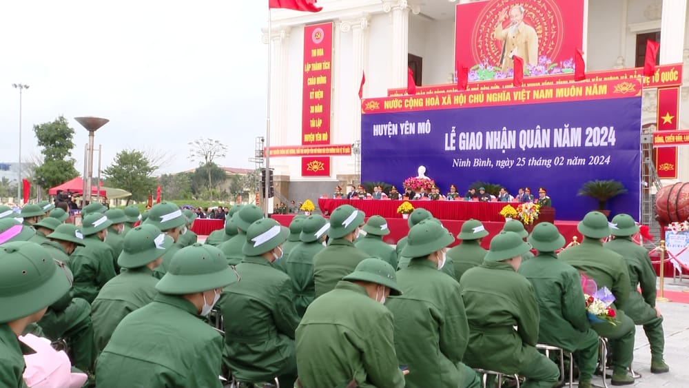 Huyện Yên Mô tổ chức lễ giao, nhận quân năm 2024