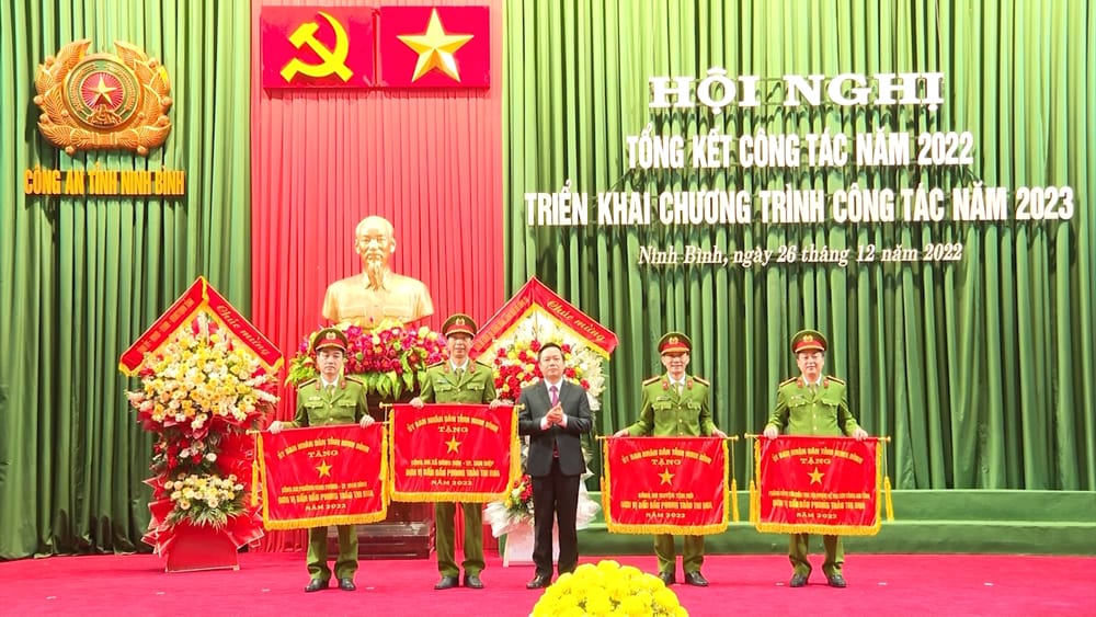 Công an phường Ninh Phong, thành phố Ninh Bình,  nỗ lực hoàn thành xuất sắc nhiệm vụ ngay từ địa bàn cơ sở