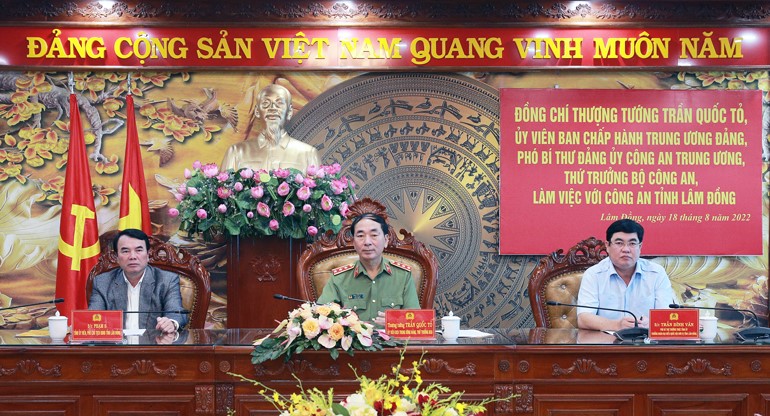 Thứ trưởng Trần Quốc Tỏ thăm và làm việc tại Công an tỉnh Lâm Đồng