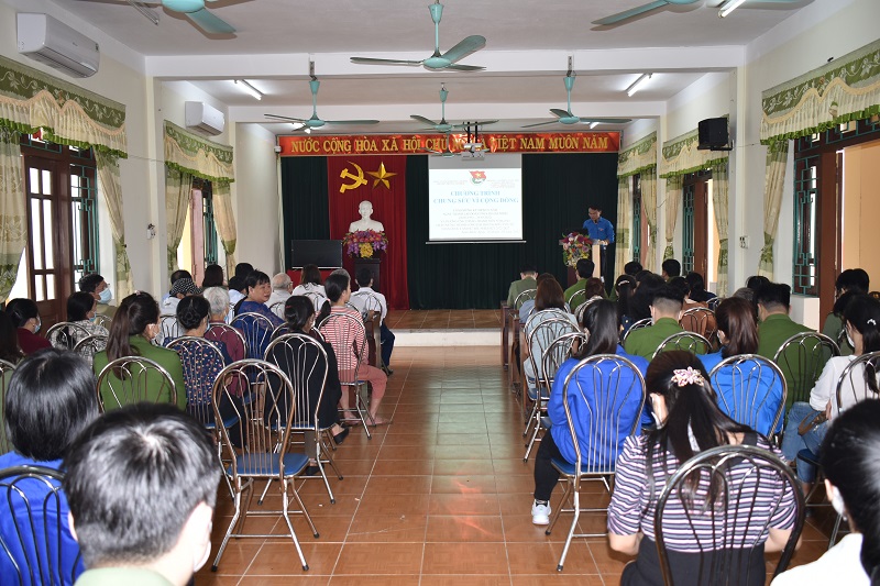 Tổ chức hoạt động “Chung sức vì cộng đồng” trên địa bàn phường Nam Bình, thành phố Ninh Bình