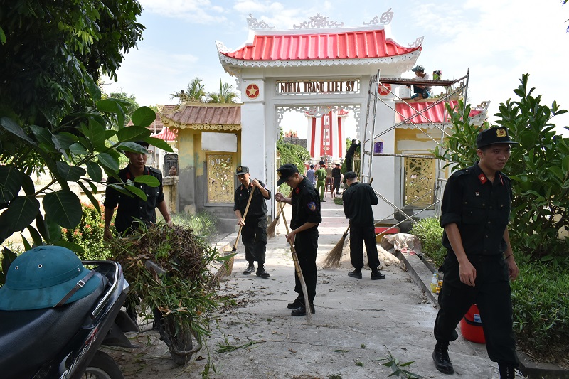 Phòng Cảnh sát cơ động tổ chức các hoạt động đền ơn đáp nghĩa tại xã Ninh Thắng, Hoa Lư