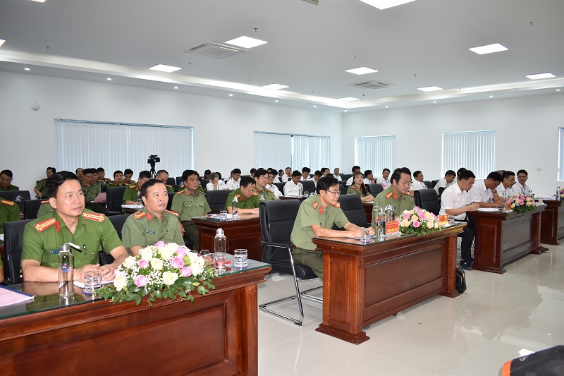 Công ty TNHH MTV Điện lực Ninh Bình và Công an tỉnh tổ chức Hội nghị tổng kết 5 năm thực hiện quy chế phối hợp đảm bảo an ninh trật tự, an toàn lưới điện