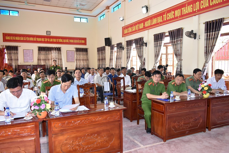 Ký kết kế hoạch phối hợp đảm bảo ANTT an toàn PCCC và vệ sinh môi trường góp phần xây dụng nông thôn mới xã Yên Hưng năm 2020