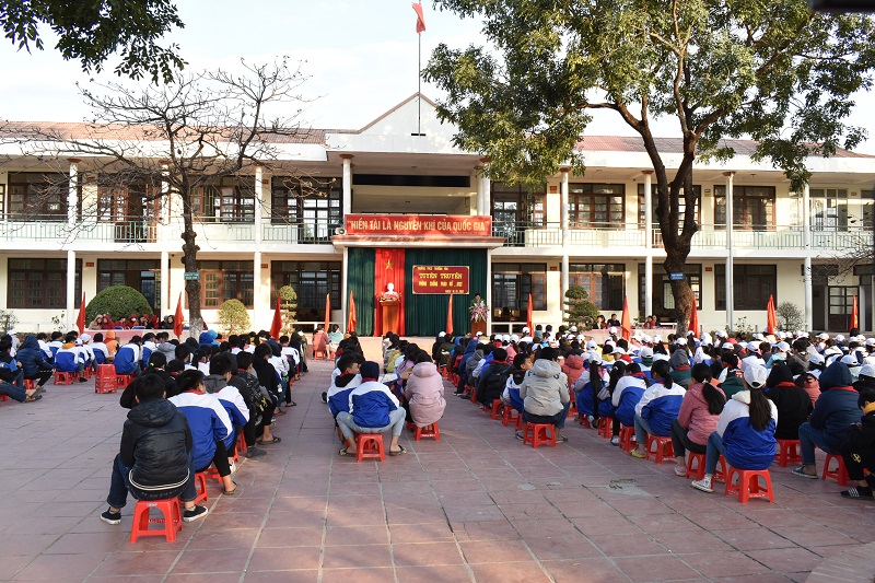 Tuyên truyền phòng chống Pháo và công tác đảm bảo trật tự an toàn giao thông tại trường Trung học cơ sở xã Trường Yên