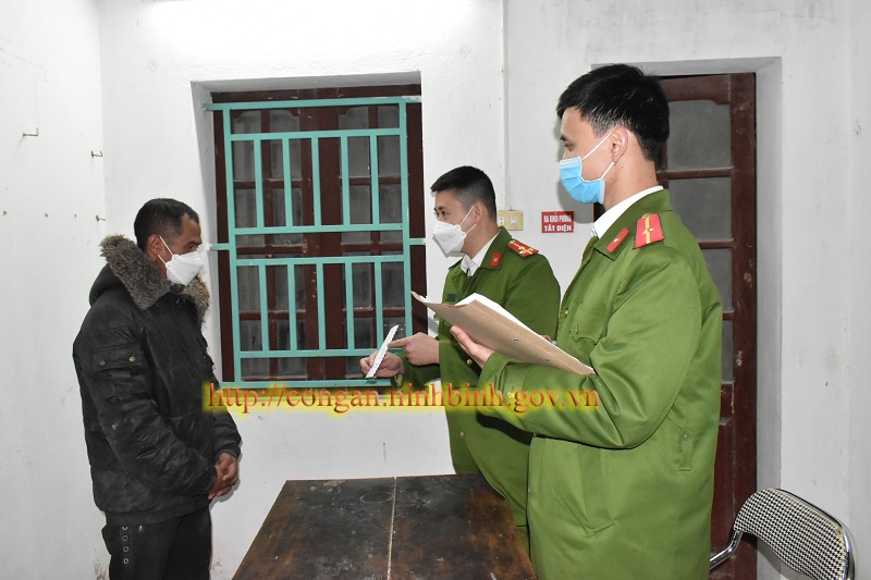 Công an xã Ninh Vân, huyện Hoa Lư bắt giữ 02 vụ vi phạm pháp luật