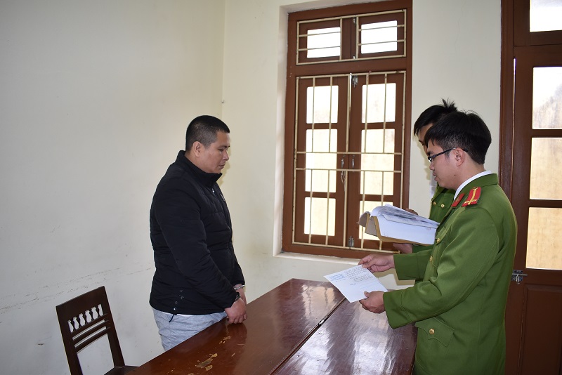 Công an huyện Kim Sơn bắt đối tượng tàng trữ trái phép chất ma tuý