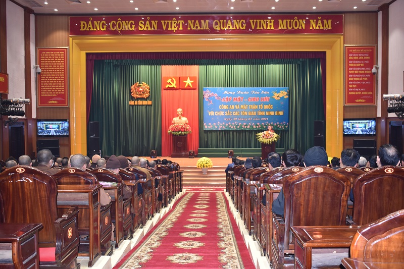 Gặp mặt, giao lưu với các chức sắc tôn giáo tỉnh Ninh Bình  nhân dịp Xuân Tân Sửu 2021