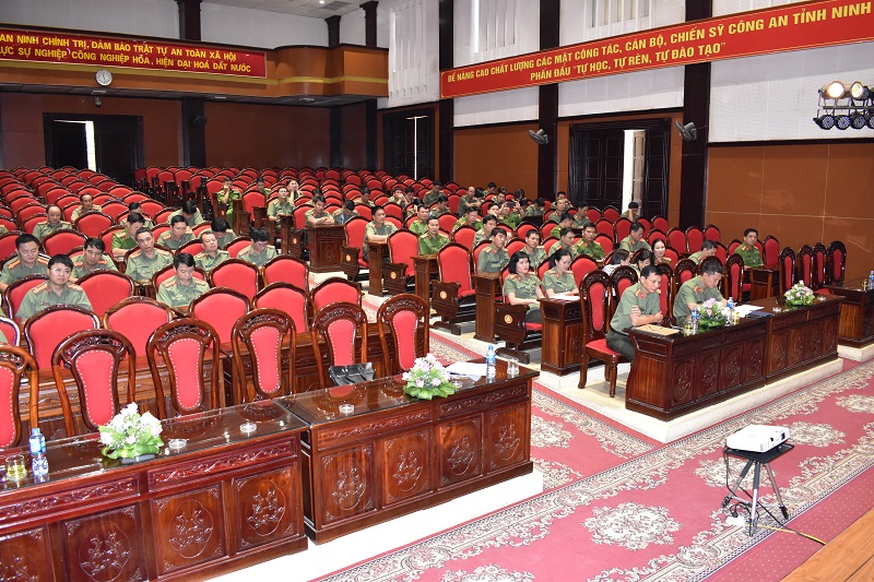 Học viện Chính trị Công an nhân dân tổ chức học tập, trao đổi kinh nghiệm thực tế tại Công an tỉnh Ninh Bình