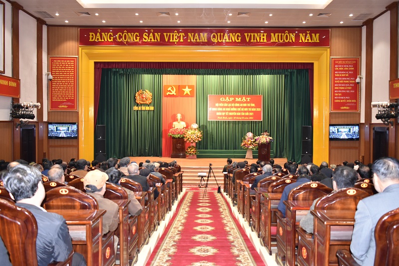 Công an tỉnh gặp mặt Công an hưu trí tỉnh Ninh Bình và sỹ quan Công an nghỉ hưởng chế độ hưu trí năm 2020.