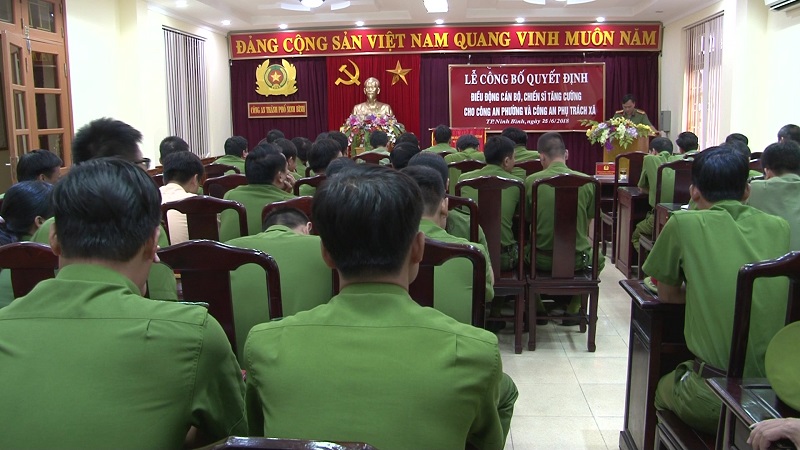 Công an thành phố Ninh Bình tăng cường 30 cán bộ chiến sỹ cho Công an các phường, xã đảm bảo ANTT trên địa bàn