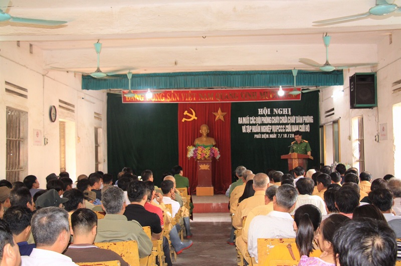 Thị trấn Phát Diệm, huyện Kim Sơn tập huấn nghiệp vụ và ra mắt 8 Đội phòng cháy chữa cháy dân phòng