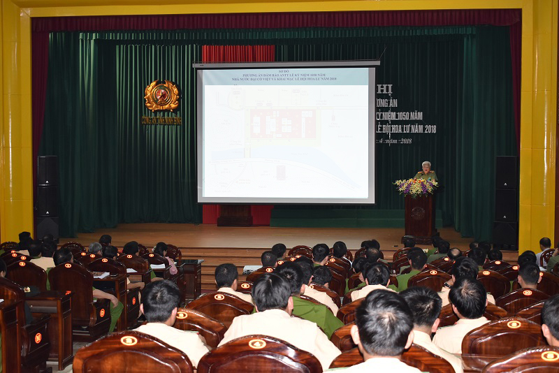 Công an tỉnh, Công an huyện Hoa Lư triển khai các phương án đảm bảo an ninh, trật tự Lễ kỷ niệm 1050 năm Nhà nước Đại Cồ Việt và khai mạc Lễ hội Hoa Lư 2018