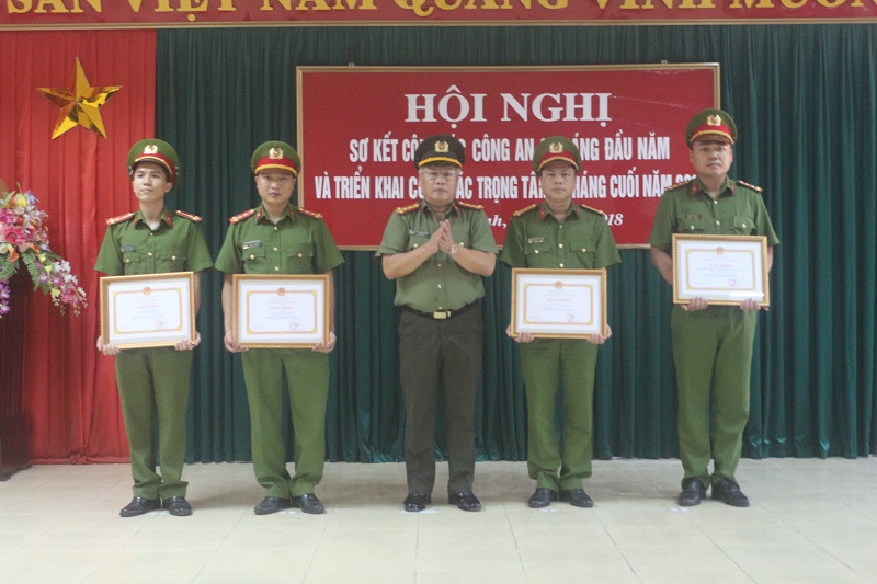 Công an thành phố Ninh Bình Sơ kết công tác công an  6 tháng đầu năm 2018