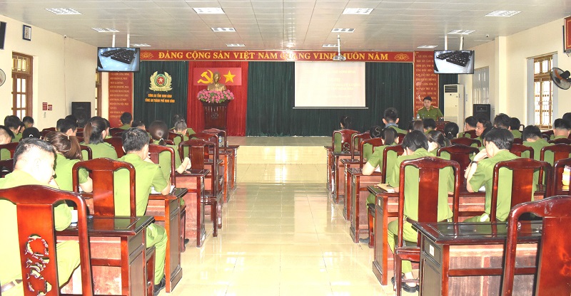 Công an thành phố Ninh Bình tập huấn nghiệp vụ  cho lực lượng Cảnh sát khu vực